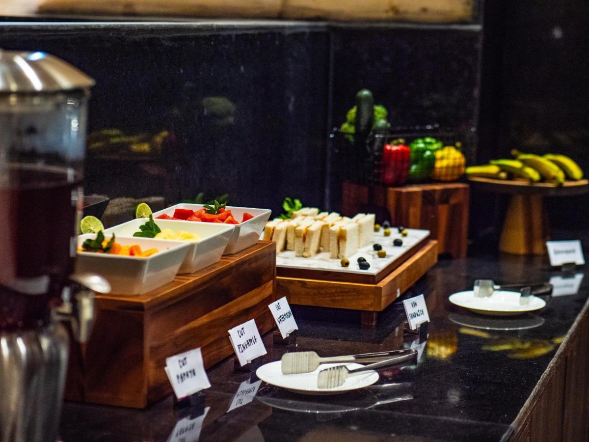 苏米亚什什里香格里拉套房及水疗酒店 Tādong 外观 照片
